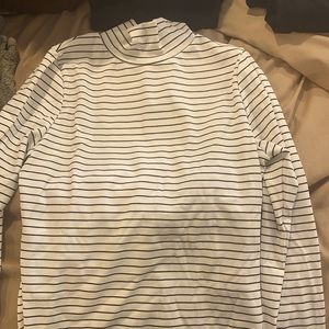 STRIPED TURTLENECK !!